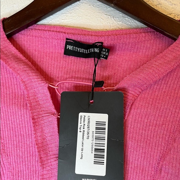 Pink PrettyLittleThing Crop - Picture 3 of 3